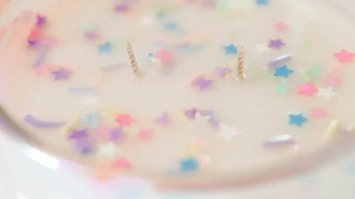 Ditch Soy Wax & Embrace Sustainability: Why Coconut Wax Candles are a Deforestation-Free Alternative - AEMBR