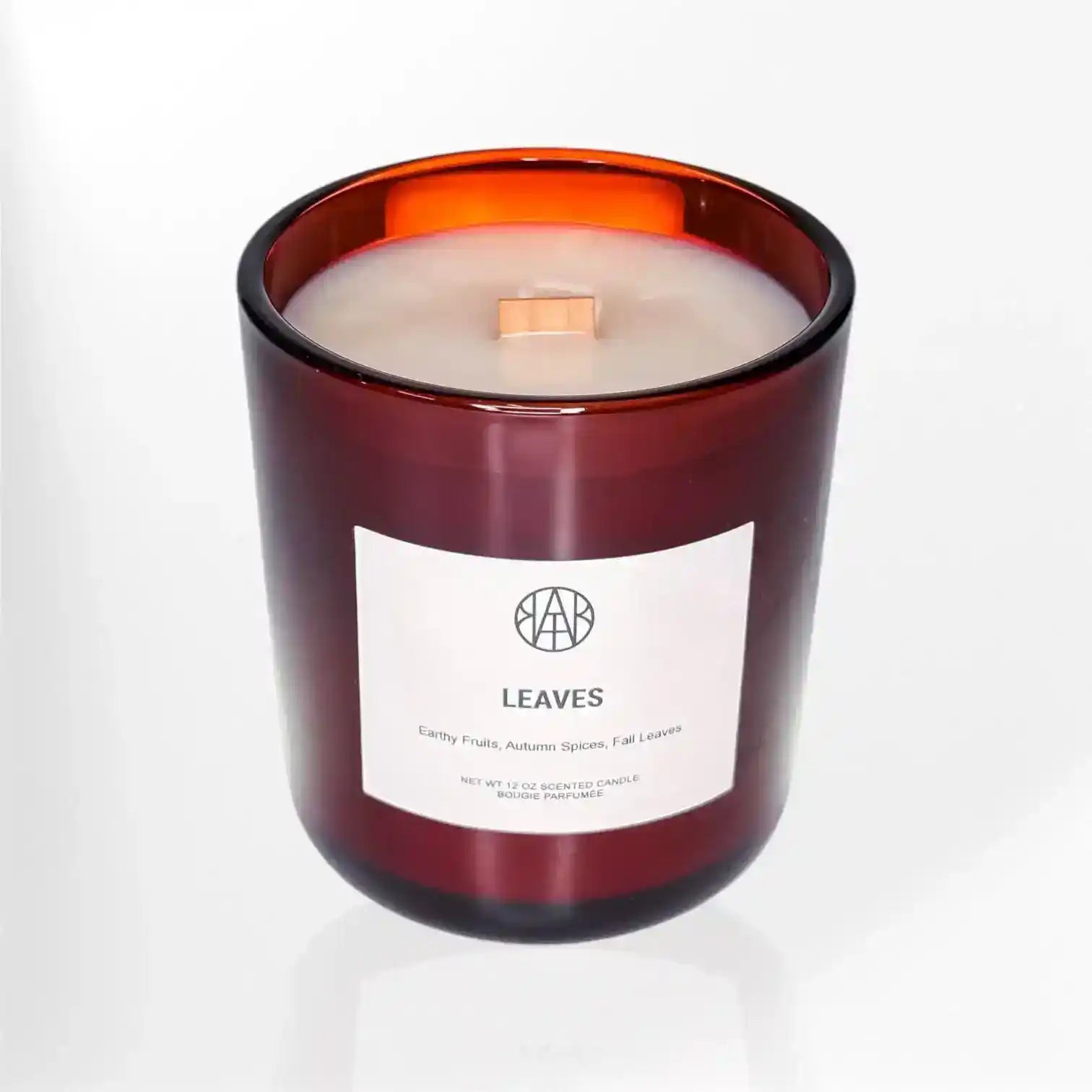 AEMBR Leaves Candle bundle with natural wax melts featuring leaf designs, perfect for creating a cozy, aromatic atmosphere.