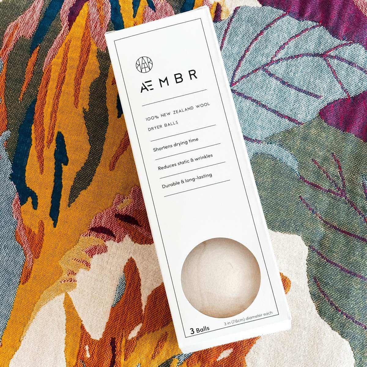 AEMBR Fjord Lovers laundry bundle with air and laundry care products, featuring bottles and packaging in natural tones.