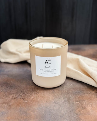The Art of Safe and Luxurious Candle Fragrances: Why AEMBR Chooses a Blend of Essential Oils and Clean Synthetics - AEMBR