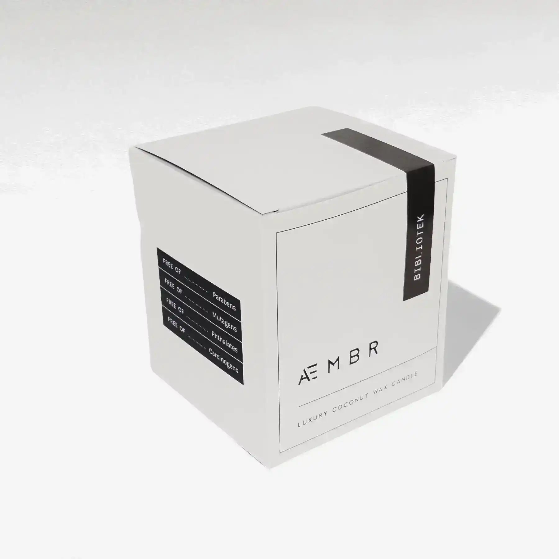 Non-toxic coconut wax candle boxed packaging, labeled free of parabens and phthalates
