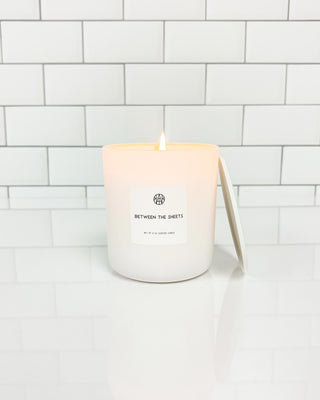 BETWEEN THE SHEETS - Single Wick Candle & Lid